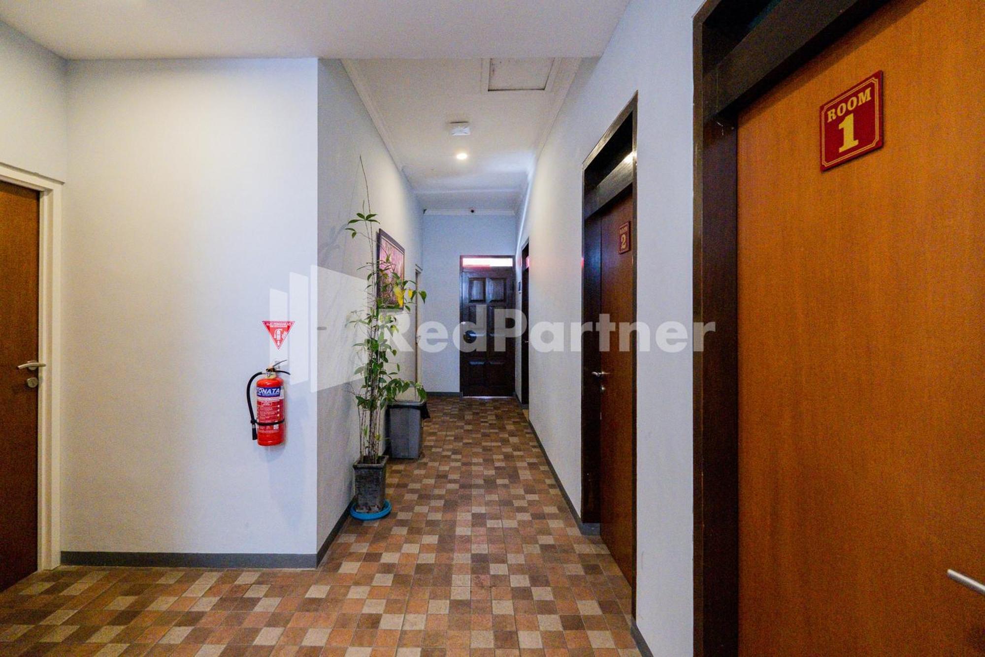 מאלאנג Swun Stay Inn At Sawahan Mitra Reddoorz מראה חיצוני תמונה